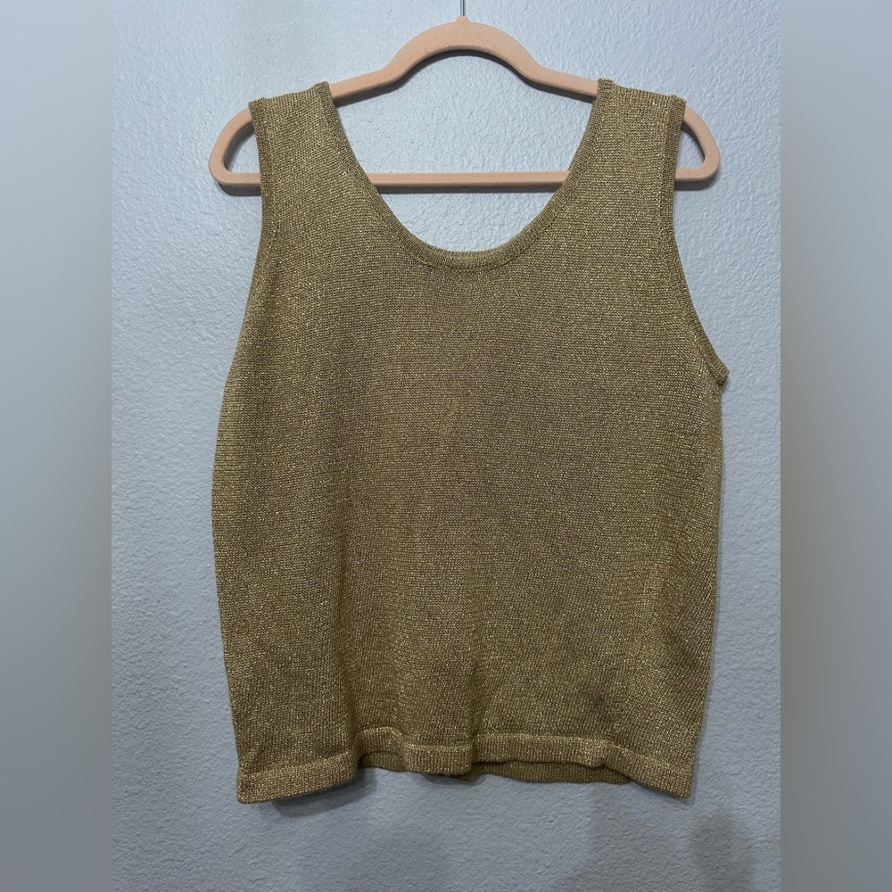 EUC Sz L Gold Sleeveless Knit Top